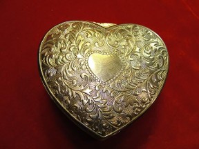 Vintage Heart Shape Trinket Box