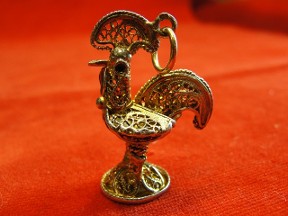 Jabberjewelry.com Vintage Silver Filigree Chicken Charm Pendant