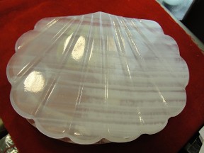 Jabberjewelry.com Large white marble shell design trinket box